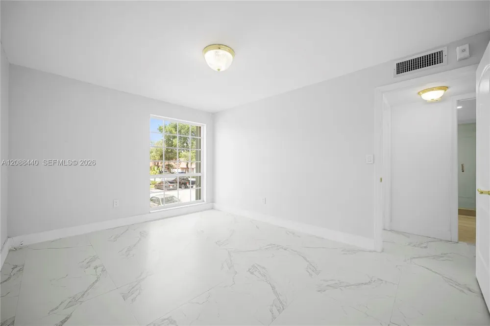 7105 Miami Lakes Dr #N10 Miami Lakes, FL 33014