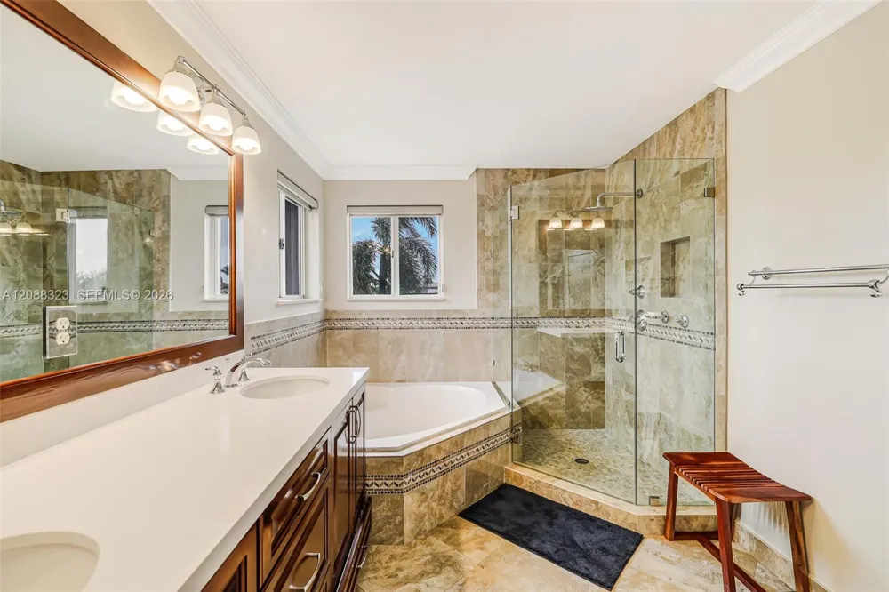 16290 SW 68th Ter Miami, FL 33193