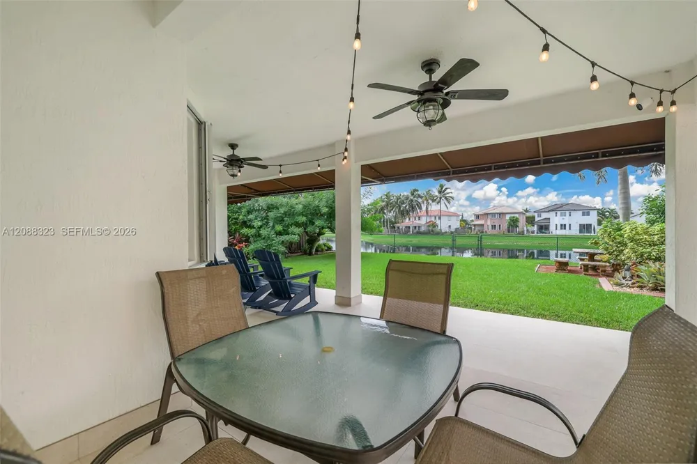 16290 SW 68th Ter Miami, FL 33193