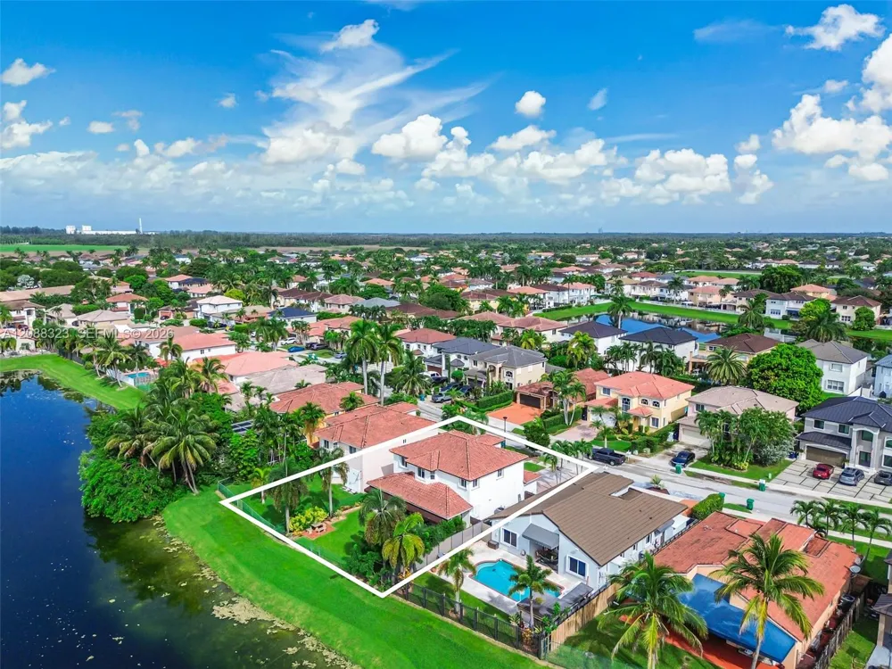 16290 SW 68th Ter Miami, FL 33193