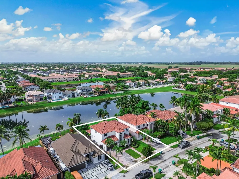 16290 SW 68th Ter Miami, FL 33193