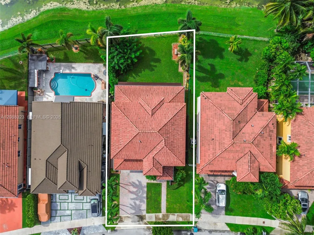 16290 SW 68th Ter Miami, FL 33193