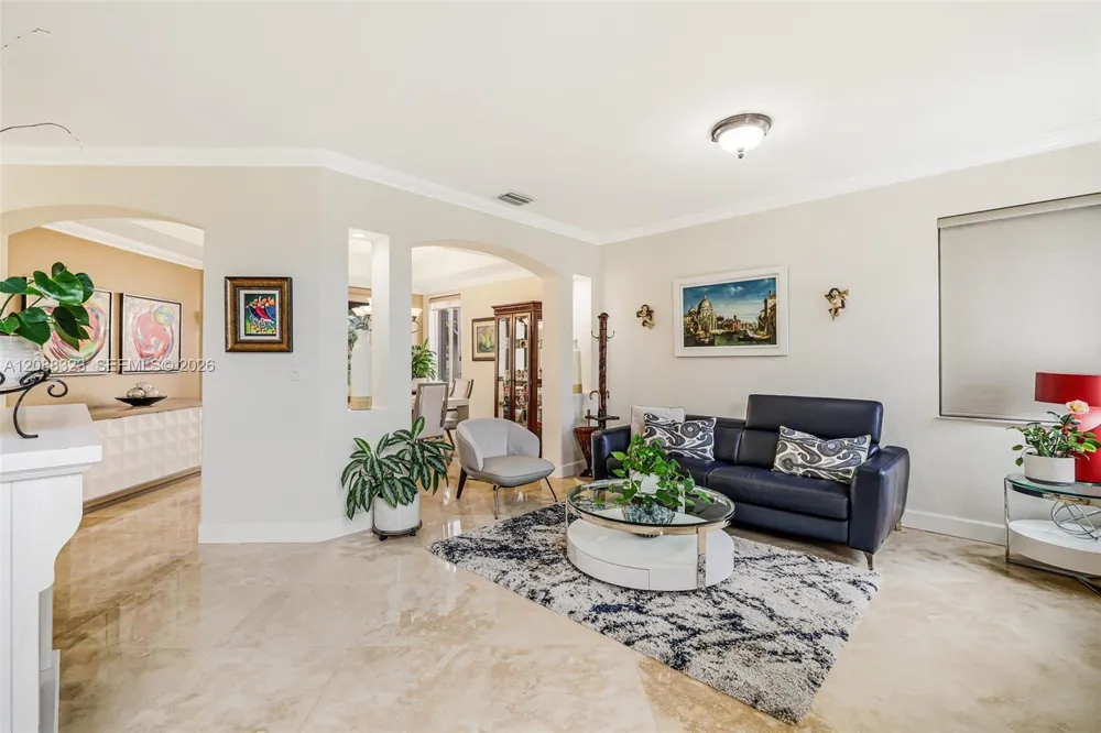 16290 SW 68th Ter Miami, FL 33193