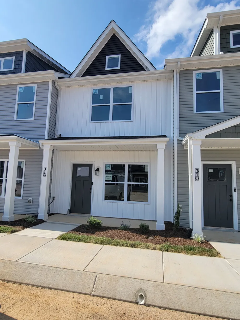 312 Front Ridge Cir Clarksville, TN 37040
