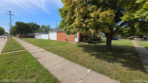 33431 Farmington Court