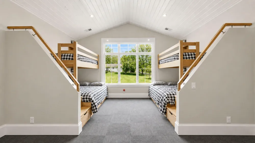 92904 County Road 690 Keeler Township, MI 49047