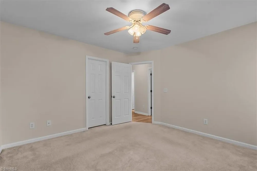 5862 Sunny Ridge Trail Clemmons, NC 27012