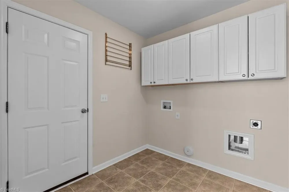 5862 Sunny Ridge Trail Clemmons, NC 27012