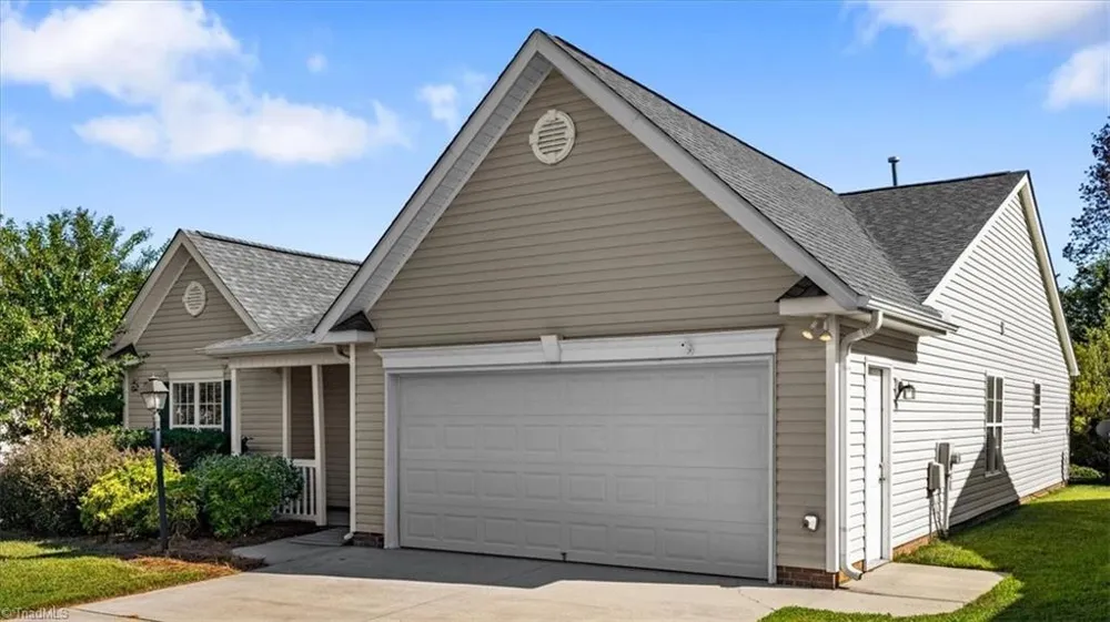 5862 Sunny Ridge Trail Clemmons, NC 27012