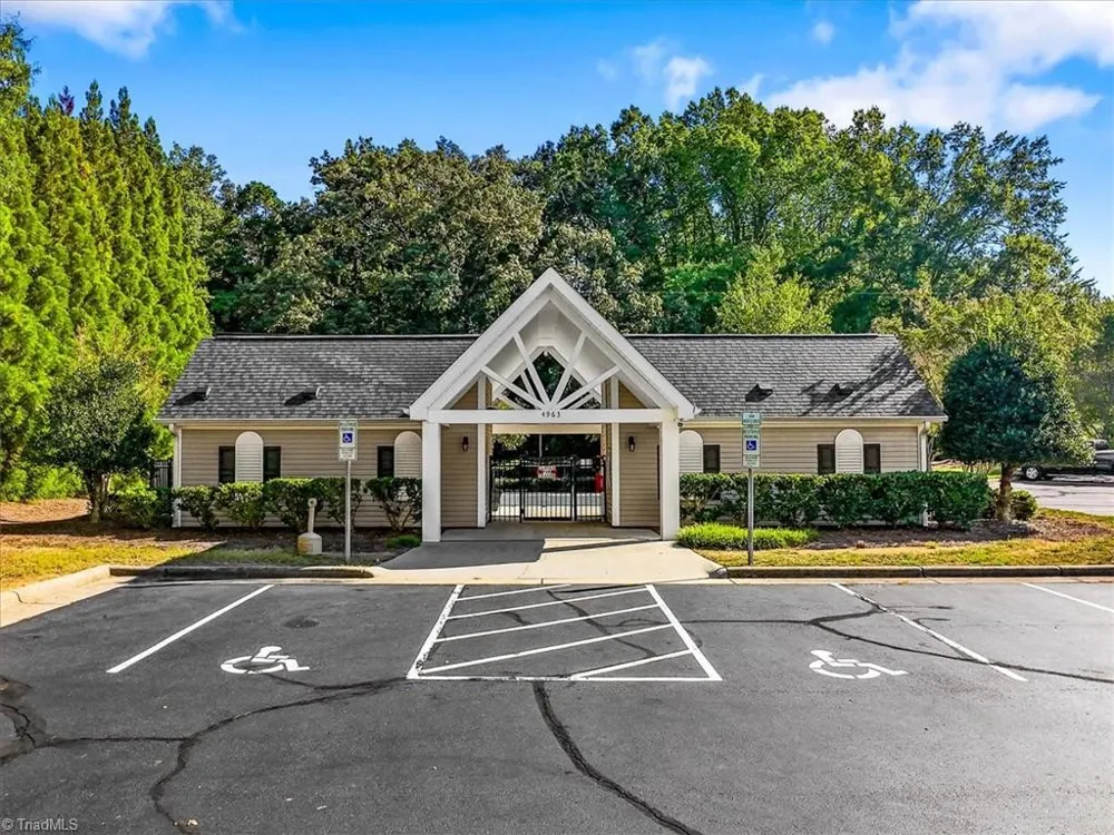 5862 Sunny Ridge Trail Clemmons, NC 27012