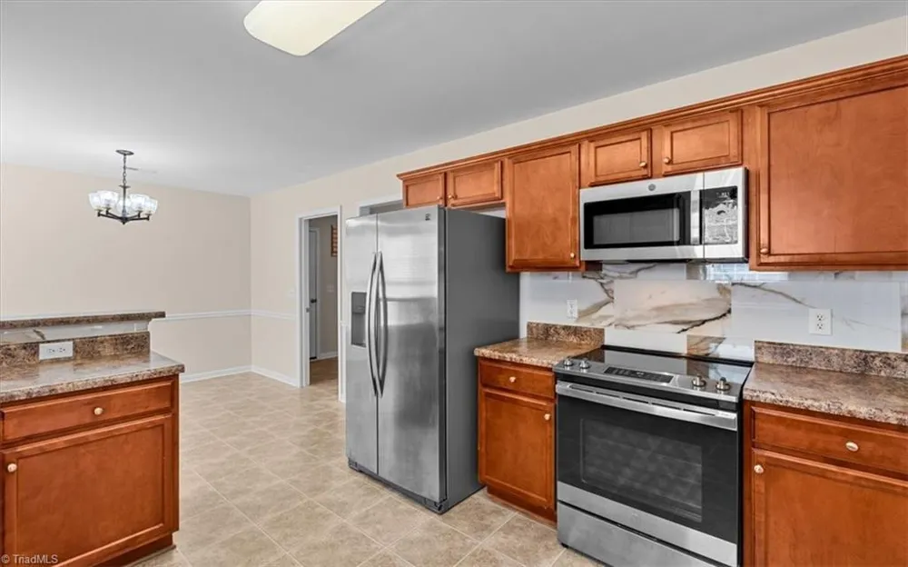 5862 Sunny Ridge Trail Clemmons, NC 27012