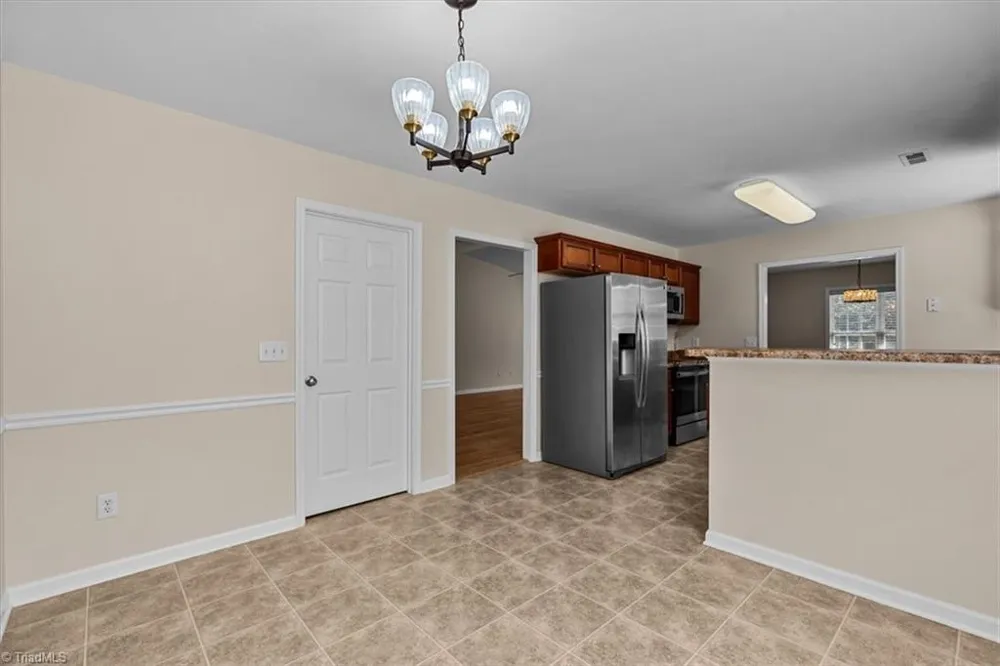 5862 Sunny Ridge Trail Clemmons, NC 27012