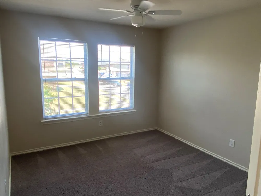 703 Parkplace Ridge Princeton, TX 75407