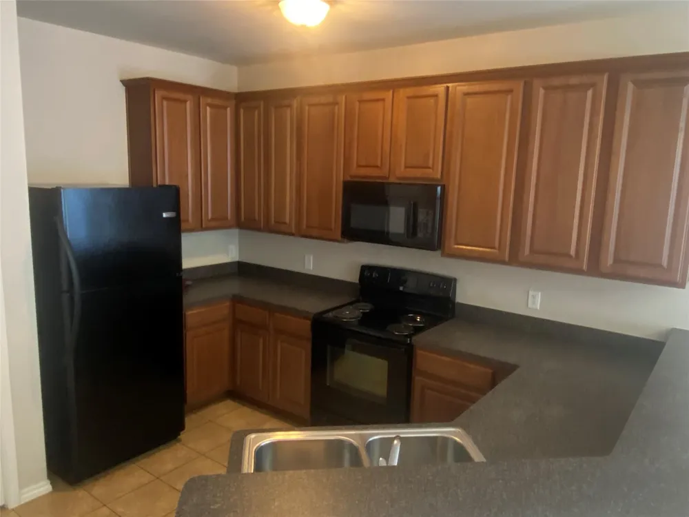 703 Parkplace Ridge Princeton, TX 75407