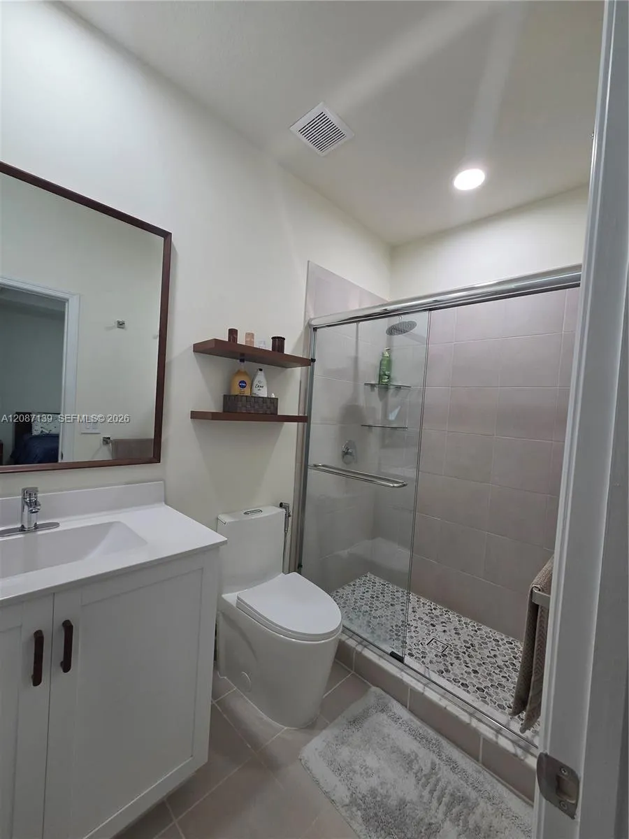 11079 W 32nd Ln Hialeah, FL 33018