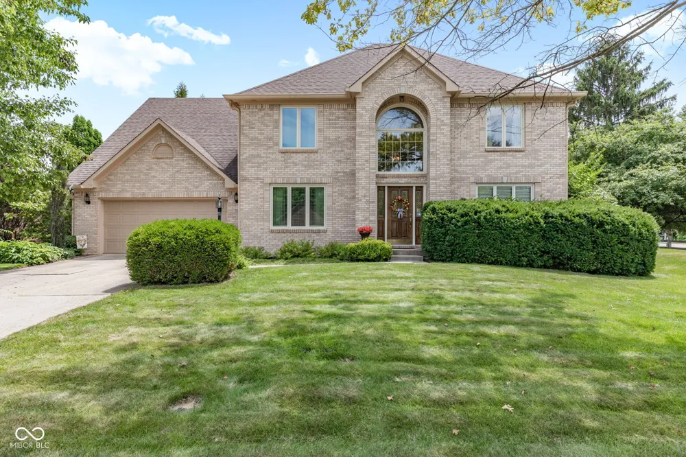 7101 Lakeside Woods Drive Indianapolis, IN 46278