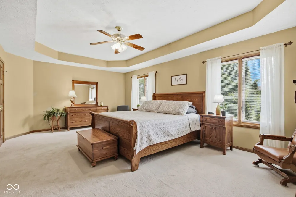7101 Lakeside Woods Drive Indianapolis, IN 46278