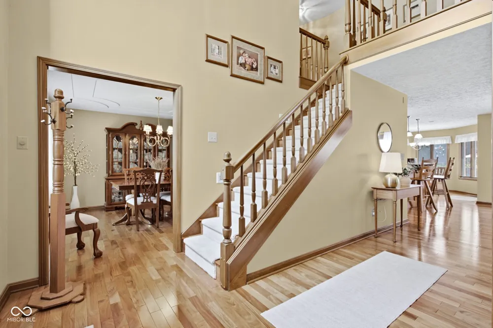7101 Lakeside Woods Drive Indianapolis, IN 46278