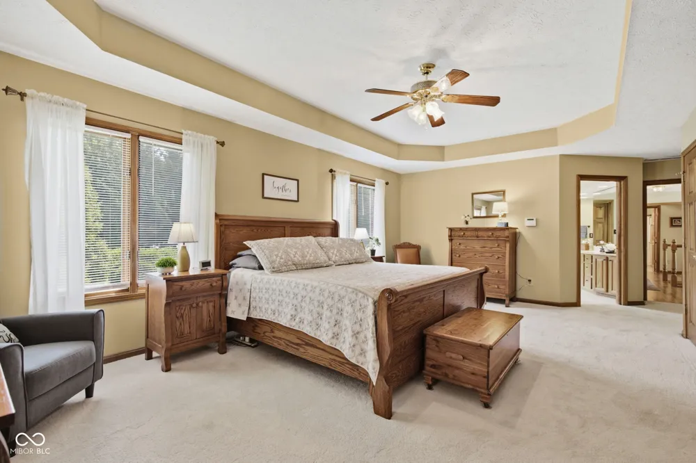7101 Lakeside Woods Drive Indianapolis, IN 46278