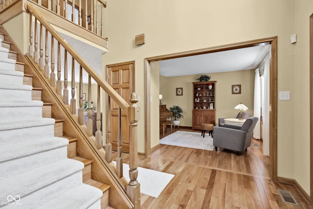 7101 Lakeside Woods Drive Indianapolis, IN 46278