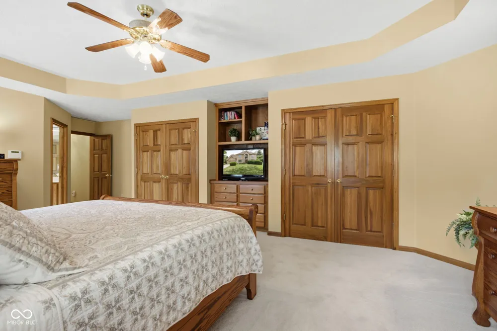 7101 Lakeside Woods Drive Indianapolis, IN 46278