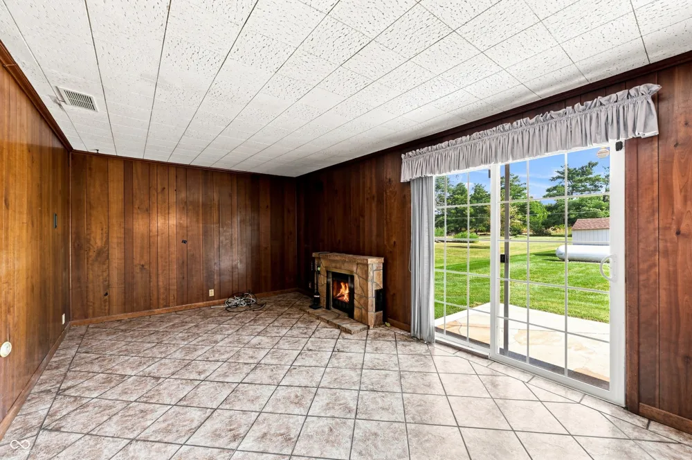 6730 Michigan Road Fairland, IN 46126