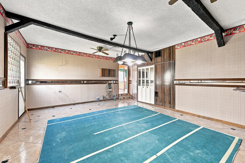 6730 Michigan Road Fairland, IN 46126