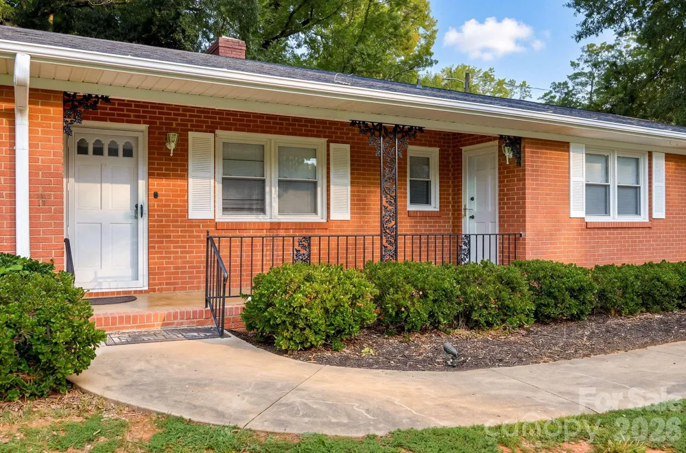 112 Delta Street Lexington, NC 27295
