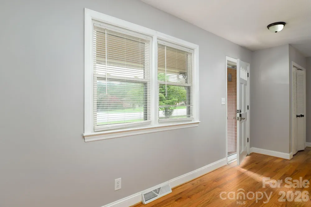 112 Delta Street Lexington, NC 27295