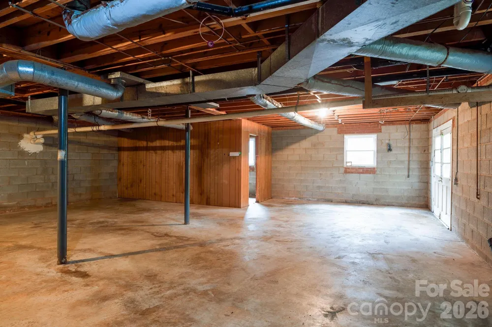 112 Delta Street Lexington, NC 27295