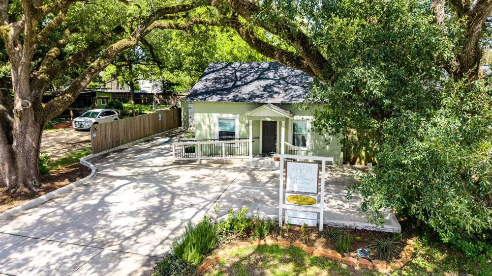 502 Malone Street Tomball, TX 77375