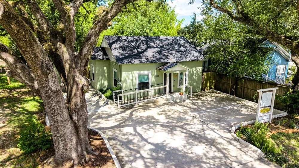 502 Malone Street Tomball, TX 77375