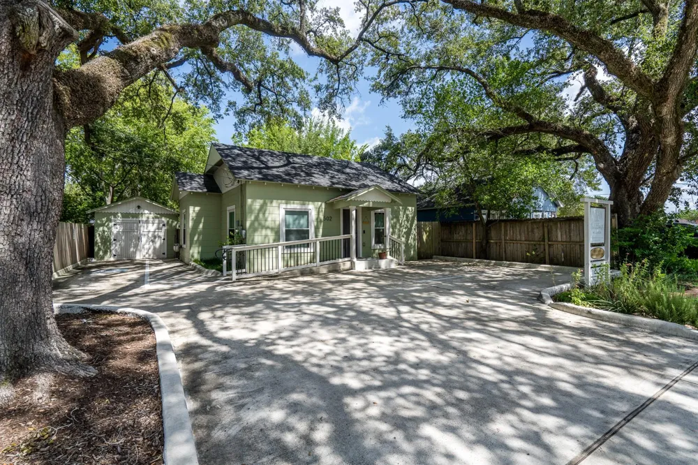 502 Malone Street Tomball, TX 77375