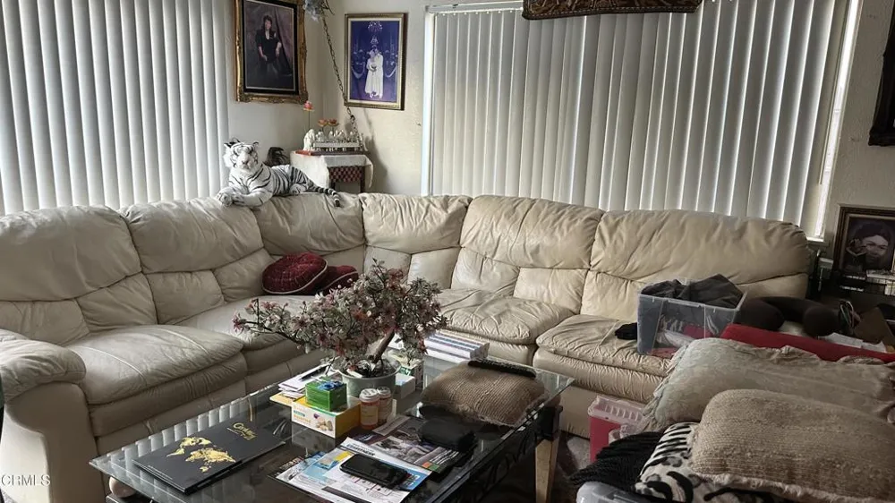 1631 Lindsay Place Oxnard, CA 93033