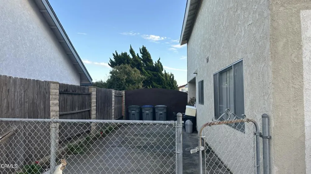 1631 Lindsay Place Oxnard, CA 93033