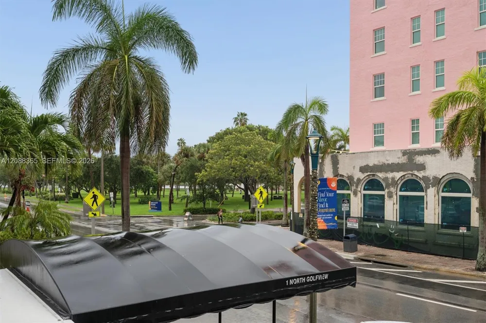 1 Golfview Rd #201 Lake Worth, FL 33460