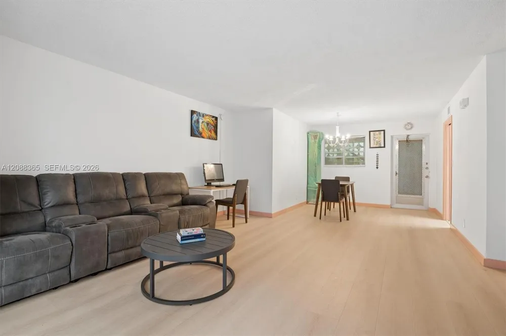 1 Golfview Rd #201 Lake Worth, FL 33460