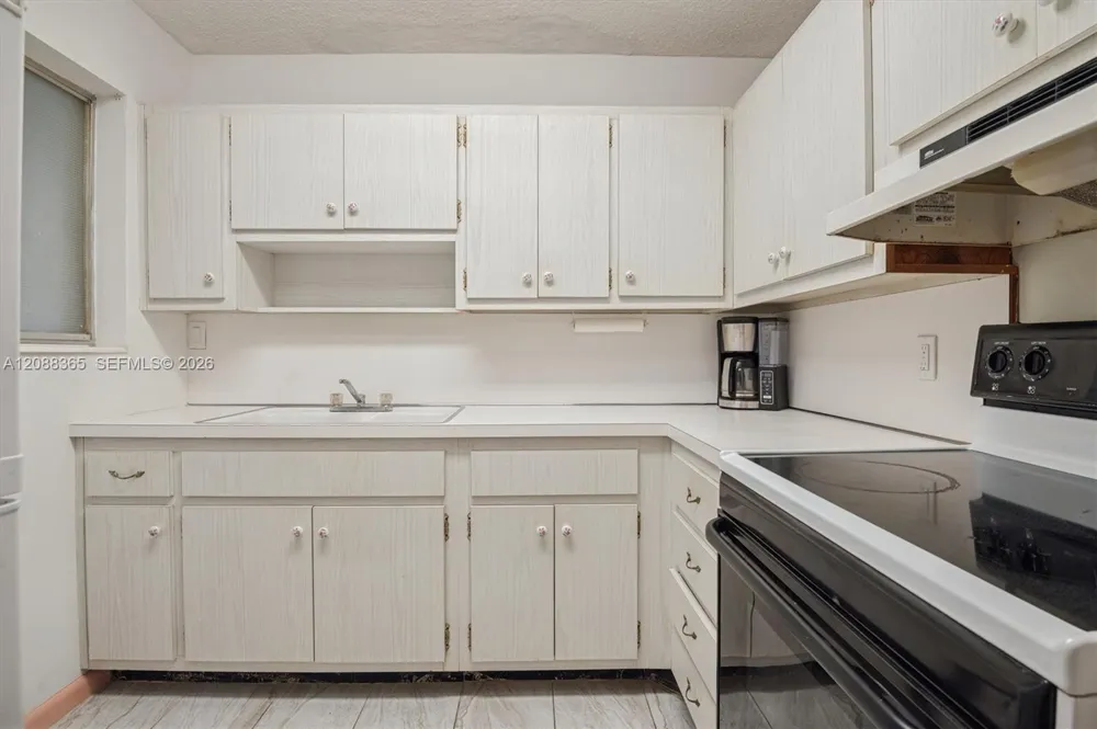 1 Golfview Rd #201 Lake Worth, FL 33460