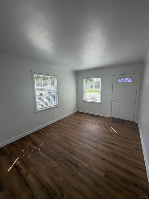 750 W Maple Avenue