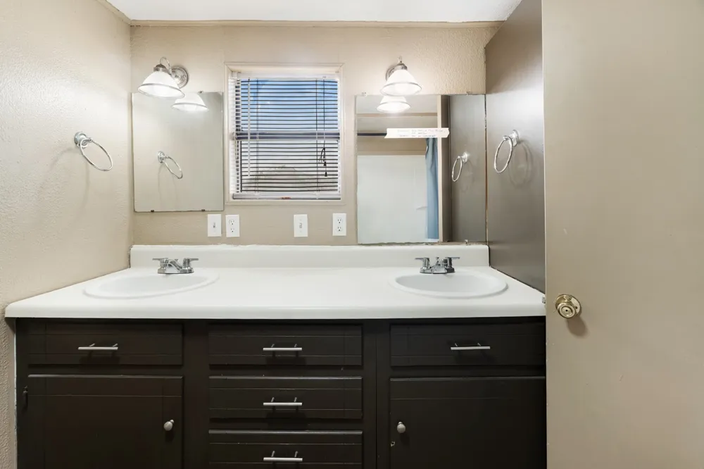 1473 County Road  23900 Brookston, TX 75421