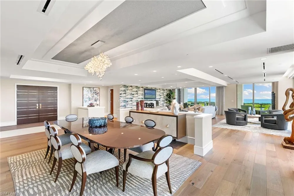 6897 Grenadier Boulevard #704 Naples, FL 34108