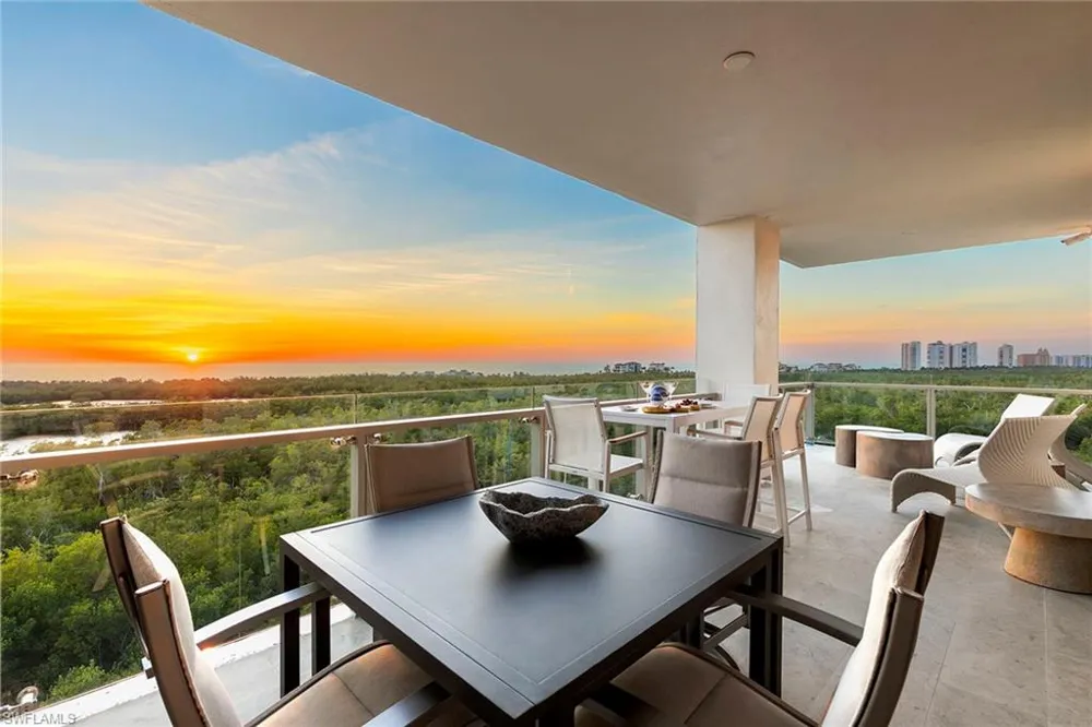 6897 Grenadier Boulevard #704 Naples, FL 34108