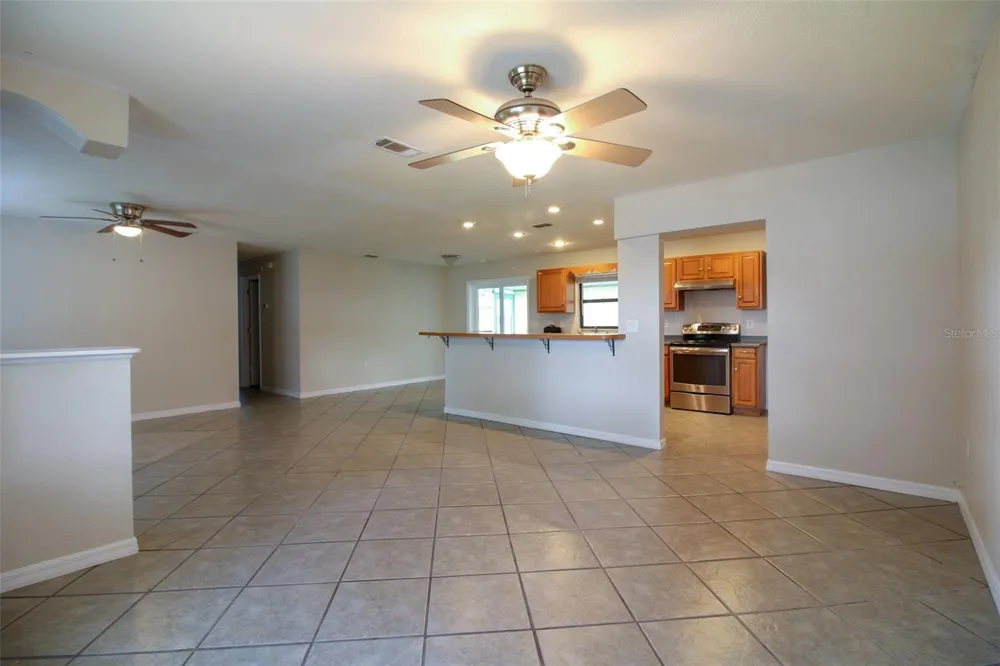 5619 6TH STREET SE Highland City, FL 33846