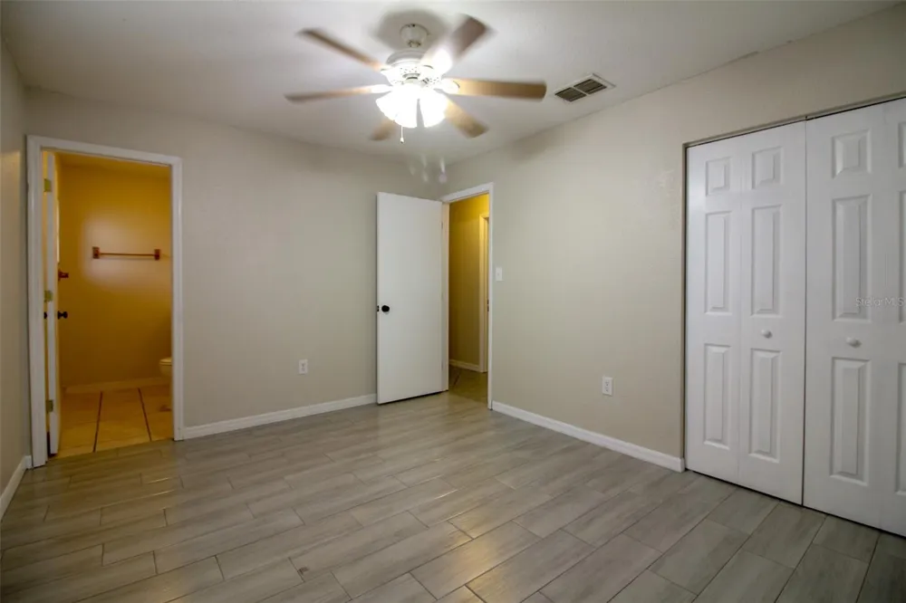 5619 6TH STREET SE Highland City, FL 33846