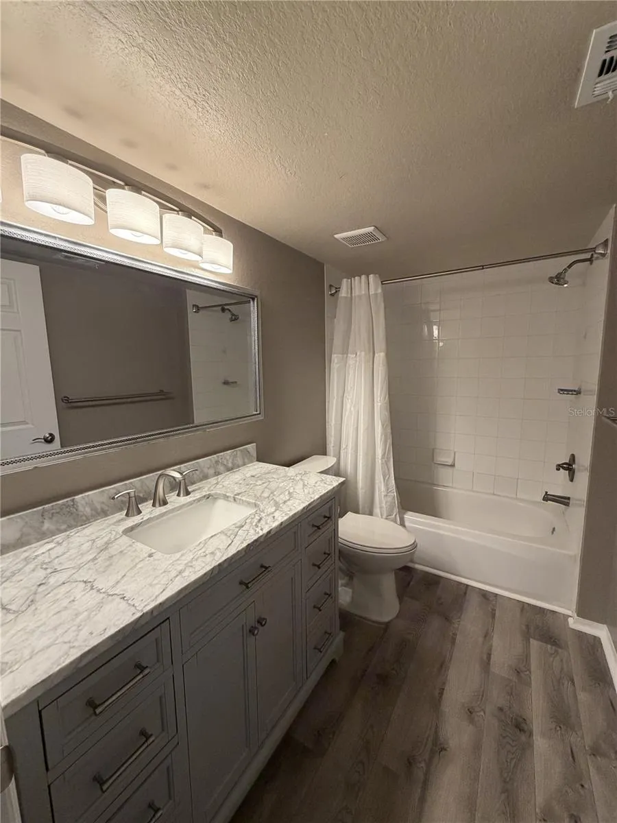 18101 PEREGRINES PERCH PLACE #4201 Lutz, FL 33558