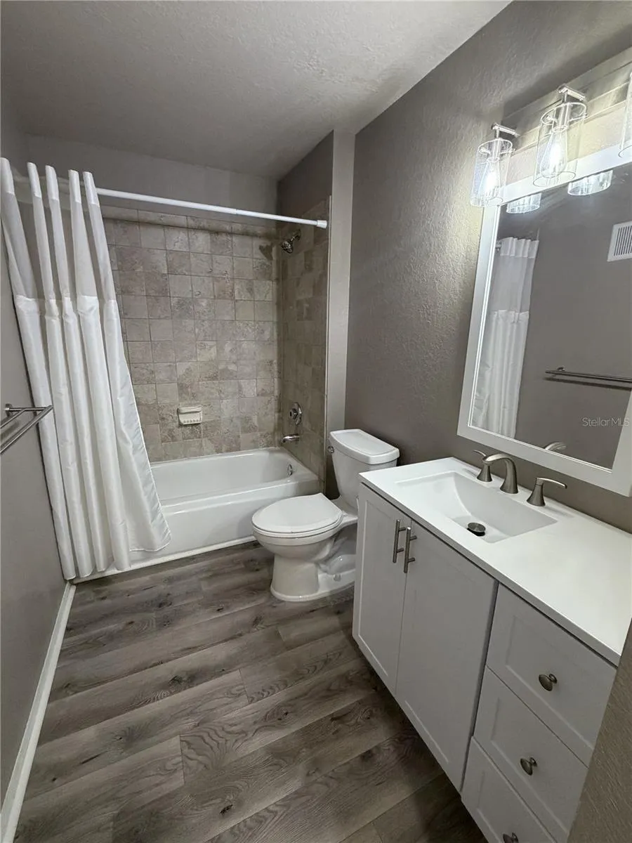 18101 PEREGRINES PERCH PLACE #4201 Lutz, FL 33558