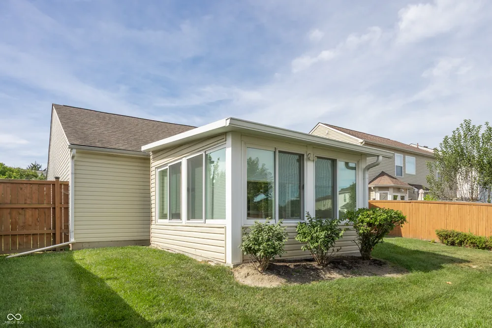 12476 Deerview Drive Noblesville, IN 46060