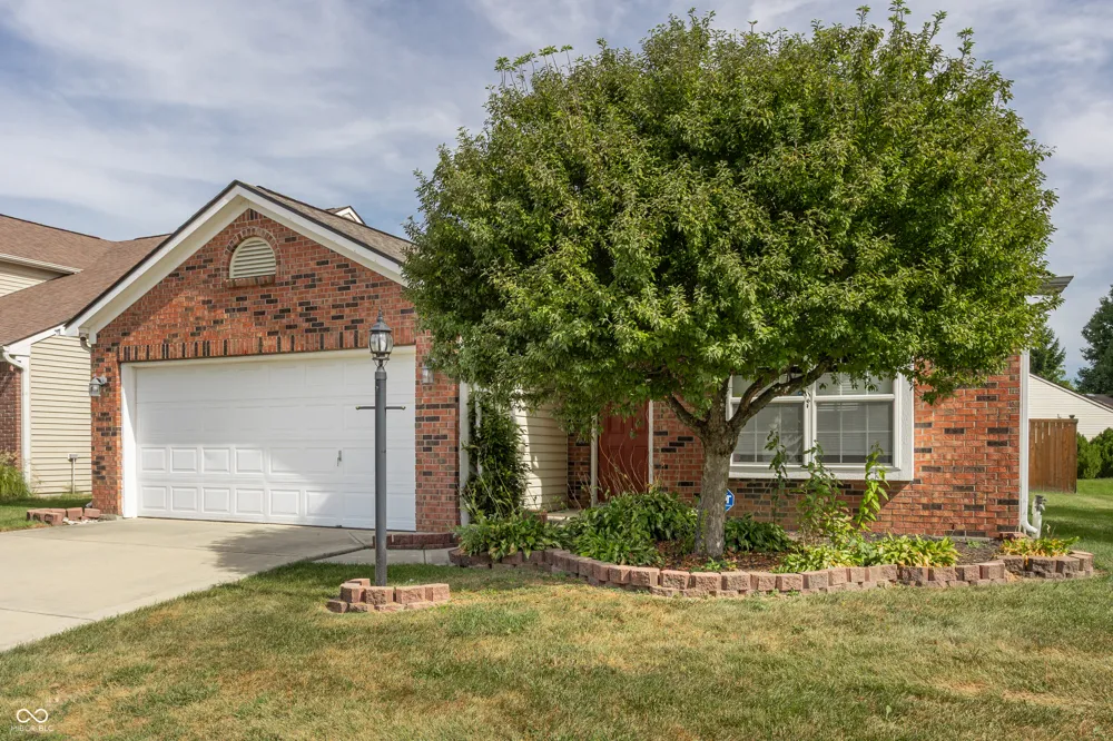 12476 Deerview Drive Noblesville, IN 46060