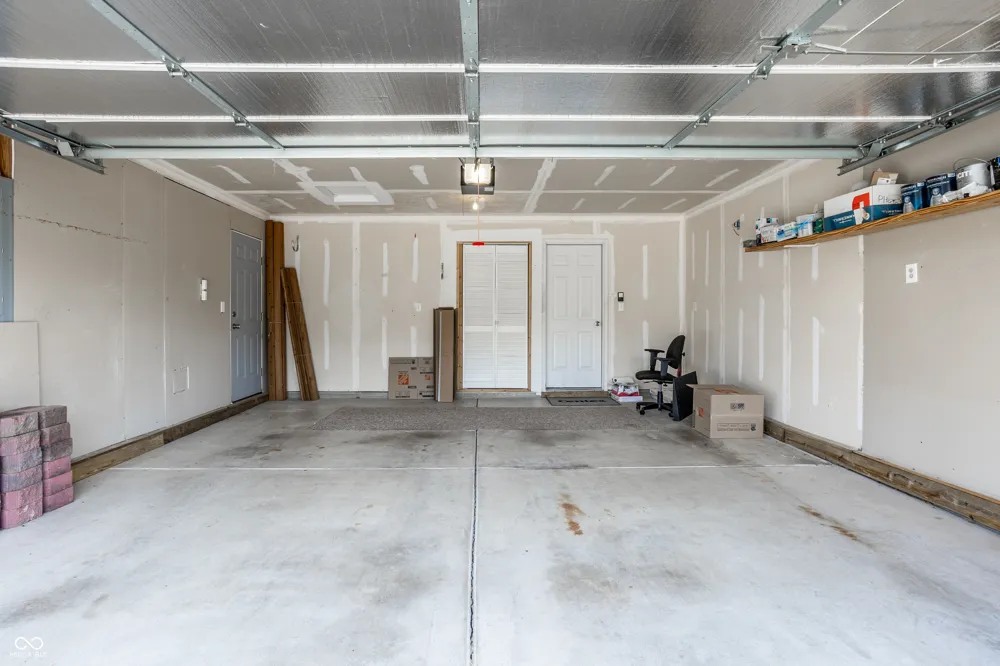 12476 Deerview Drive Noblesville, IN 46060