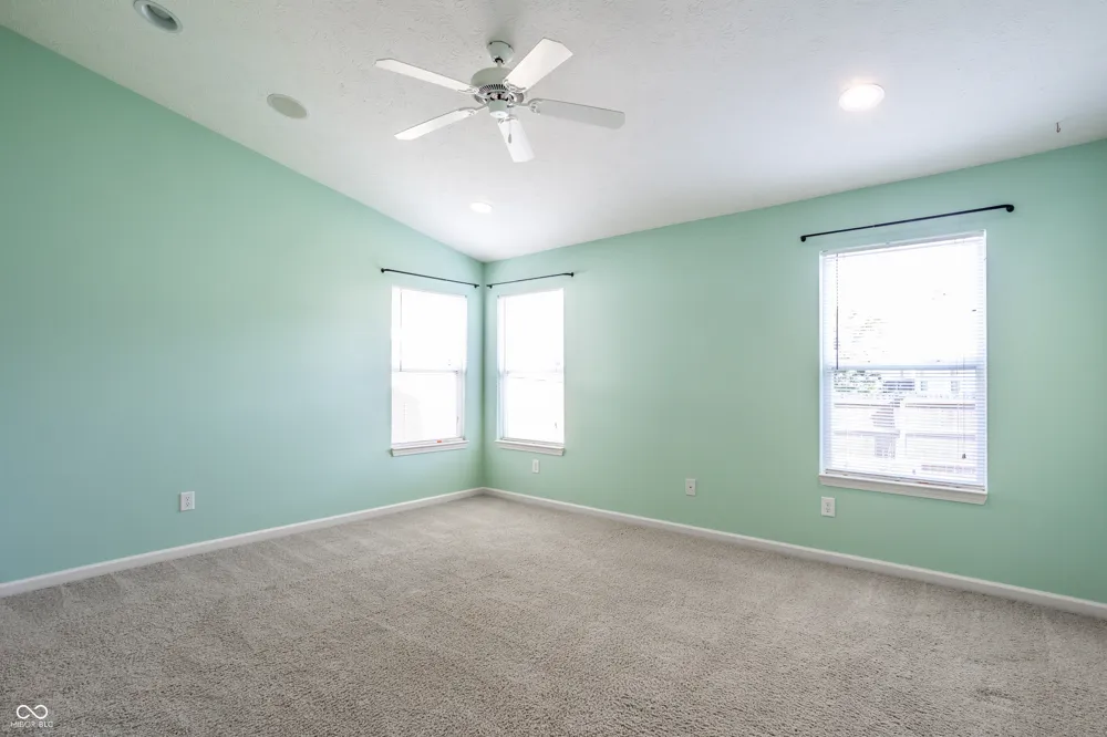 12476 Deerview Drive Noblesville, IN 46060
